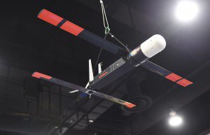 Le programme LOCUST de la Navy permettra à plusieurs mini-drones d'opérer de façon autonome en essaim